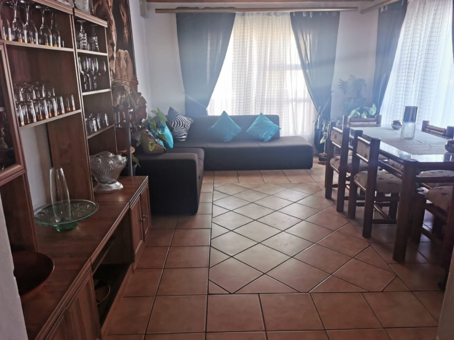 4 Bedroom Property for Sale in Pacaltsdorp Western Cape